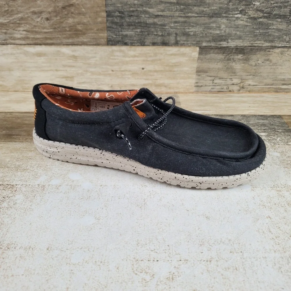 Hey Dude Wally Washed Canvas Mens Shoes Sz 9 Black Canvas Round Toe Comfort
